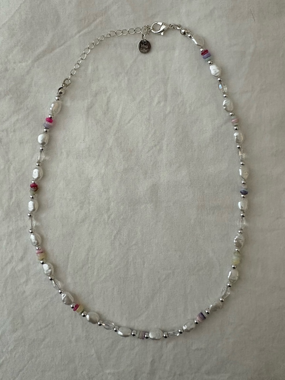 Viva Life Beaded Necklace White & Silver